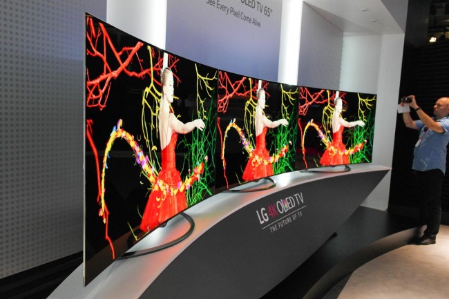 lg-telewizory-ifa-2014-oled-8 class="wp-image-243349" 