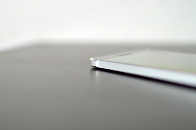 Samsung Galaxy Alpha 005
