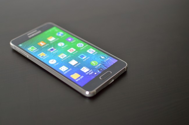 Samsung Galaxy Alpha 030
