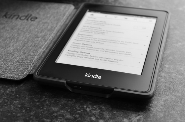 amazon kindle czytnik ebook class="wp-image-293338" 