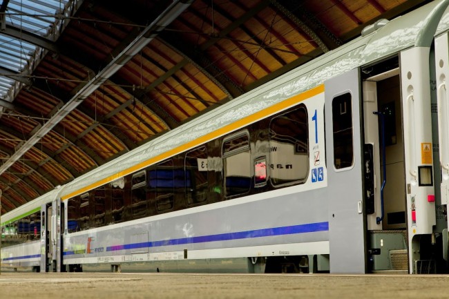 PKP-Intercity-pendolino