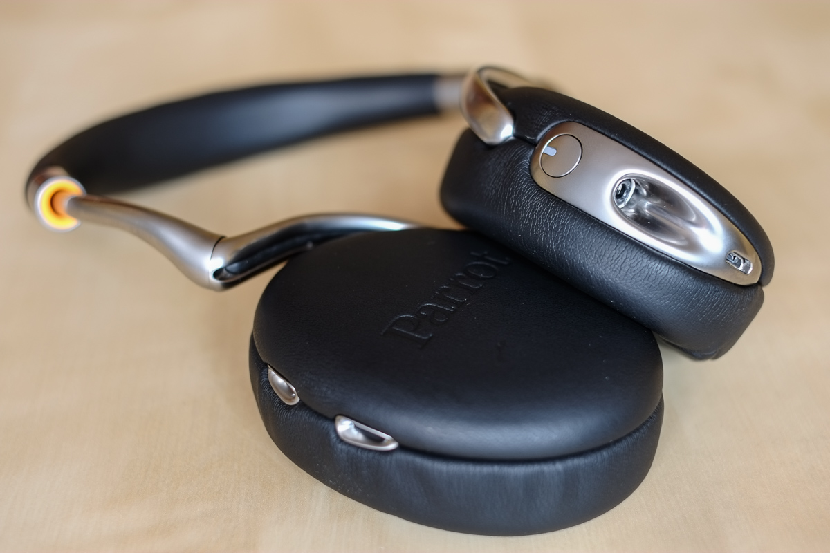 Parrot-Zik-2-01 class="wp-image-302354" 