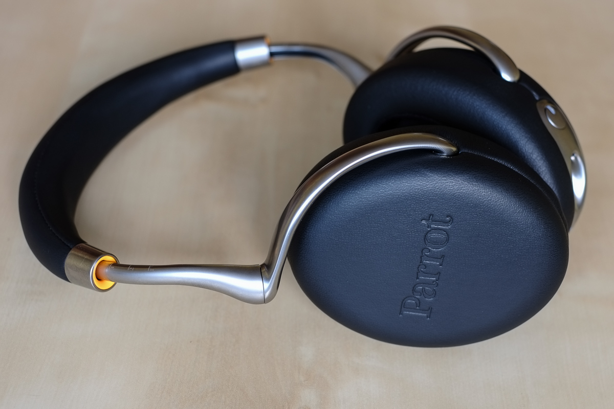 Parrot-Zik-2-05 class="wp-image-302373" 