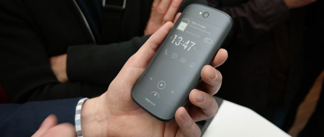 YotaPhone 2 (25)