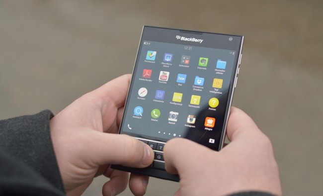 blackberry passport 003 