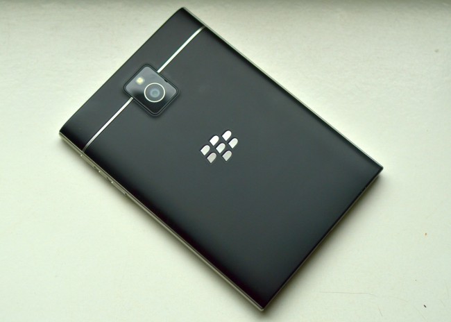 blackberry passport 012