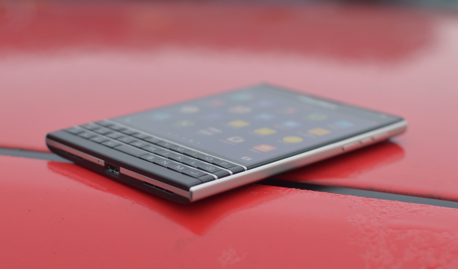 blackberry passport 012 class="wp-image-310304" 