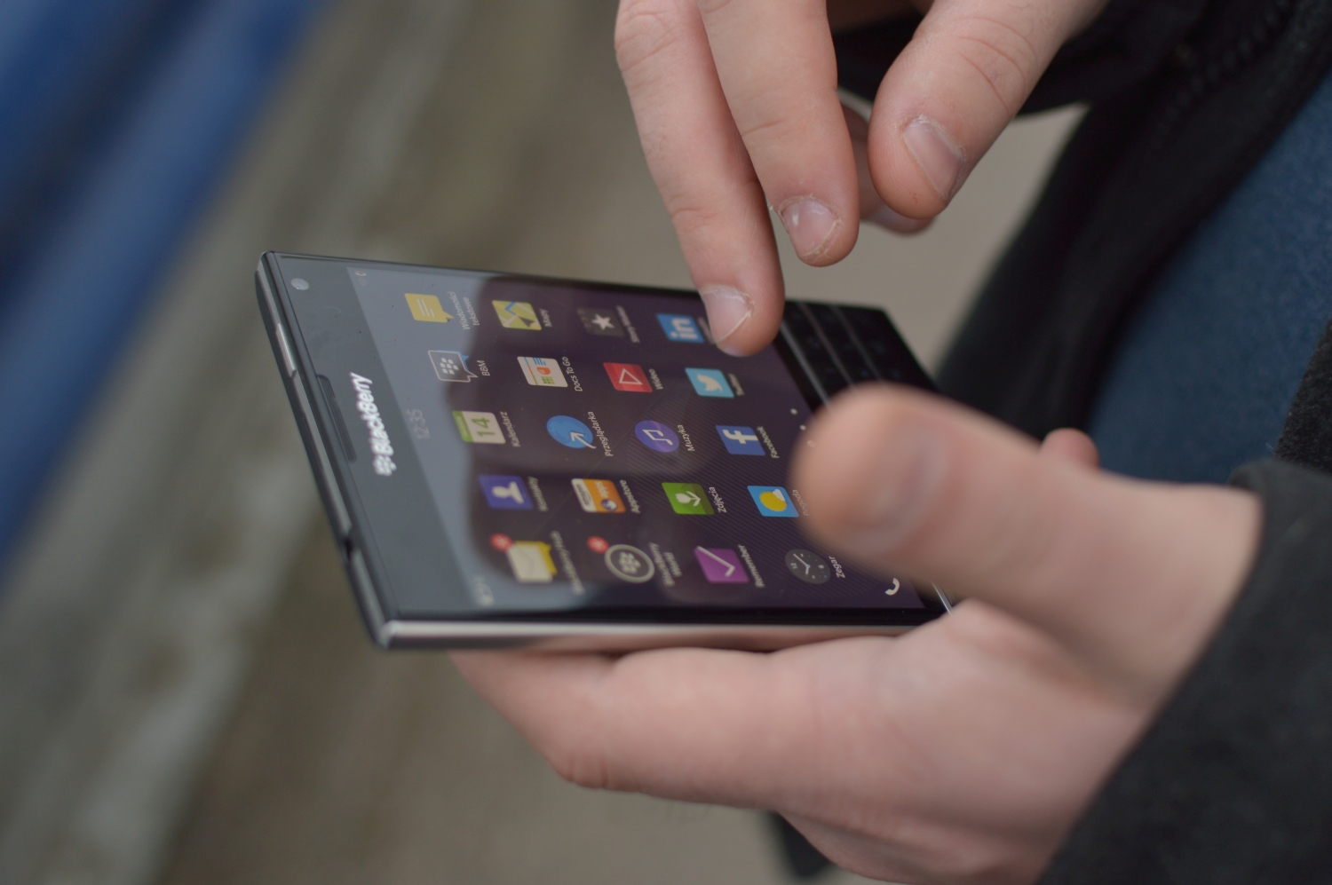 blackberry passport 020 class="wp-image-310340" 