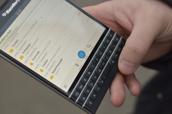 blackberry passport 027 