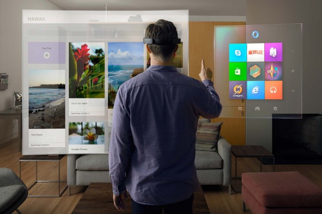 hololens-1 class="wp-image-331877" 