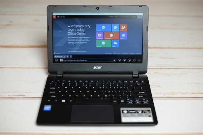 Acer-E11-Office 