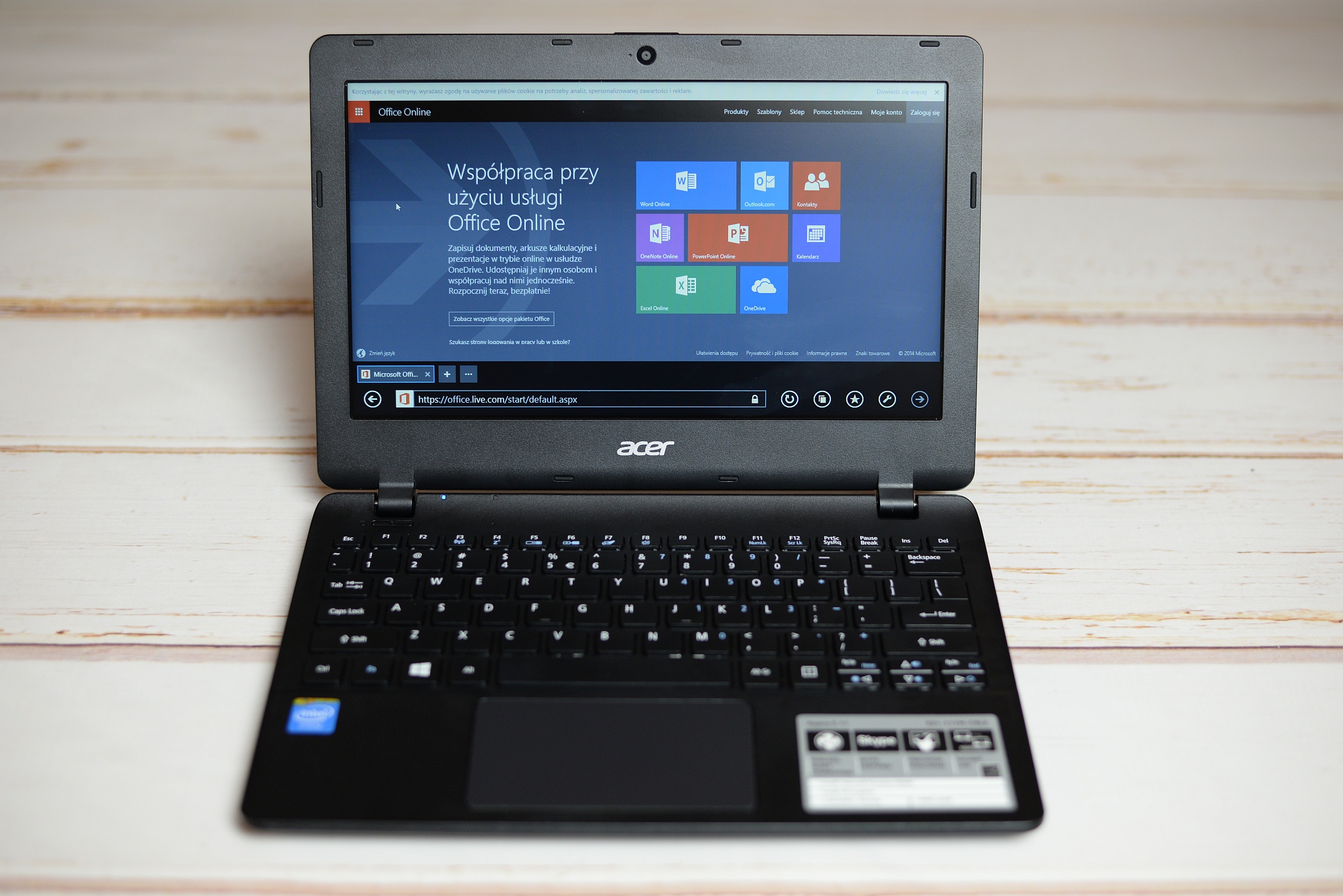 Acer-E11-Office 
