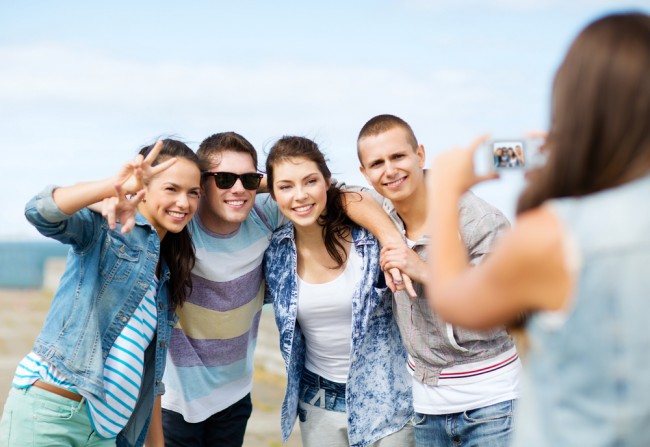 selfie friends love smartfon