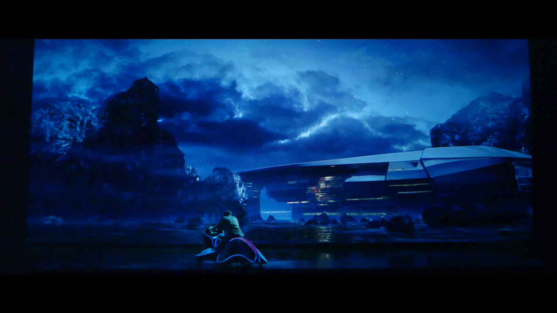 3291_ROMEO_I_JULIA_Trailer_2D_25fps_h264_1080p.mov.Still003 class="wp-image-360239" 