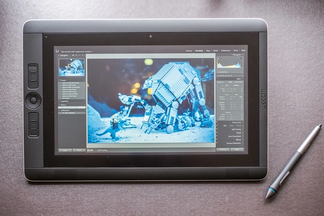 Wacom (10 of 15)