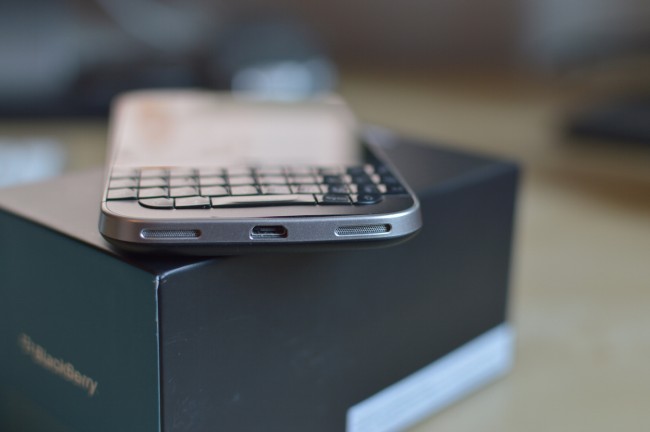 blackberry classic 19