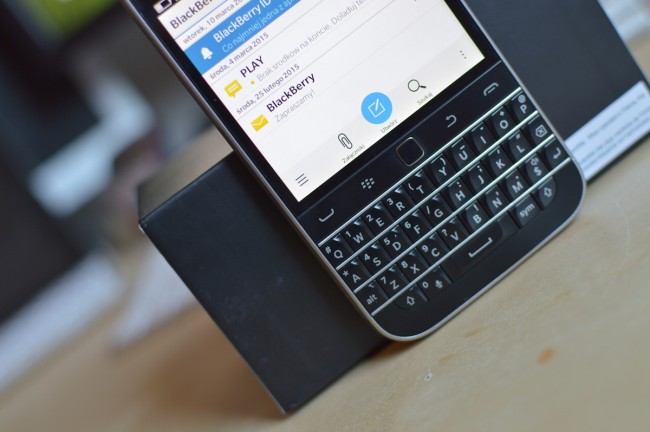 blackberry classic 24