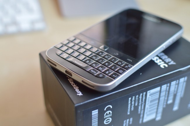 blackberry classic 33