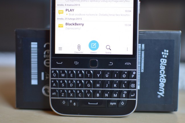 blackberry classic 8