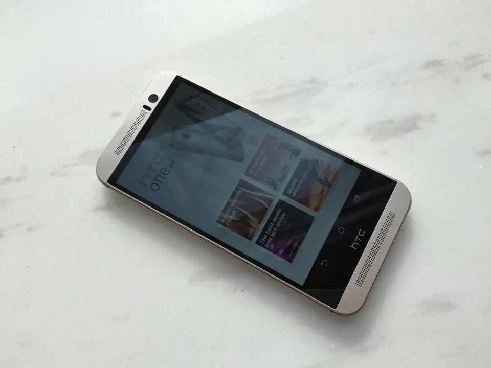 https://ocs-pl.oktawave.com/v1/AUTH_2887234e-384a-4873-8bc5-405211db13a2/spidersweb/2015/03/htc-one-m9-premiera-1.jpg