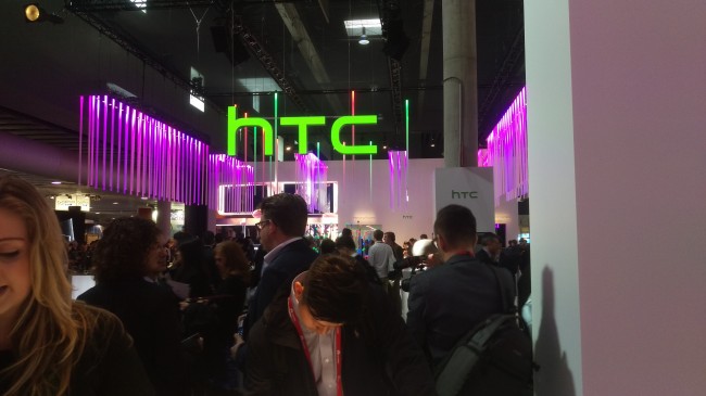 htc one zdjecie 2 class="wp-image-348388" 