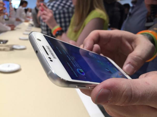 samsung-galaxy-s6-oraz-galaxy-s6-edge (28) class="wp-image-347912" 