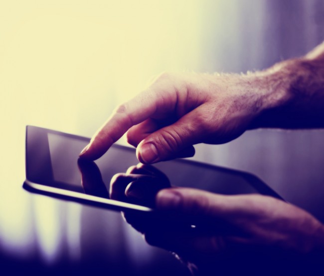 tablet-ebook class="wp-image-349260" 