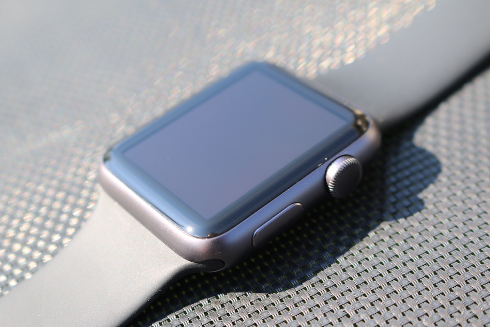 Apple Watch, space gray, 3 class="wp-image-371531" 
