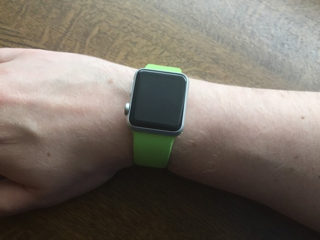 apple-watch-sport-38-mm-14 class="wp-image-372071" 