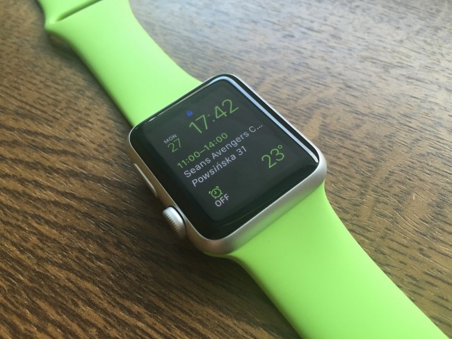 apple-watch-sport-38-mm-2 class="wp-image-372043" 