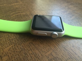 W Apple Watchu brakuje jednej rzeczy, którą miały wszystkie poprzednie produkty Apple’a