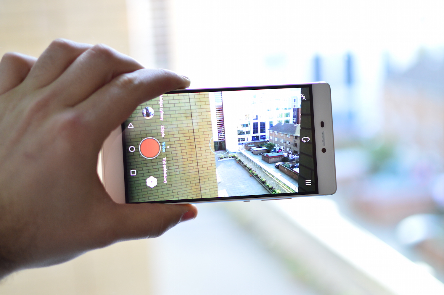 huawei p8 14 class="wp-image-366835" 