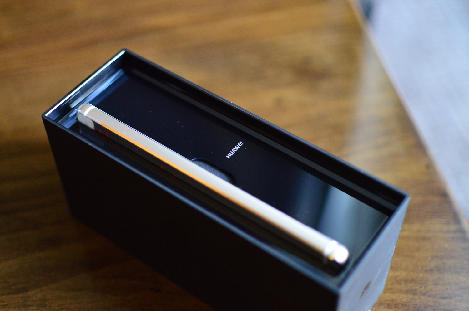 huawei-p8-18 class="wp-image-382753" 