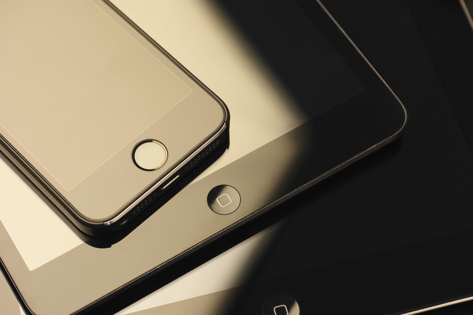 Szykuj się na wielki powrót trackpointa. W iPhonie