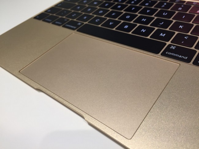 macbook-retina-12-17 class="wp-image-374847" 