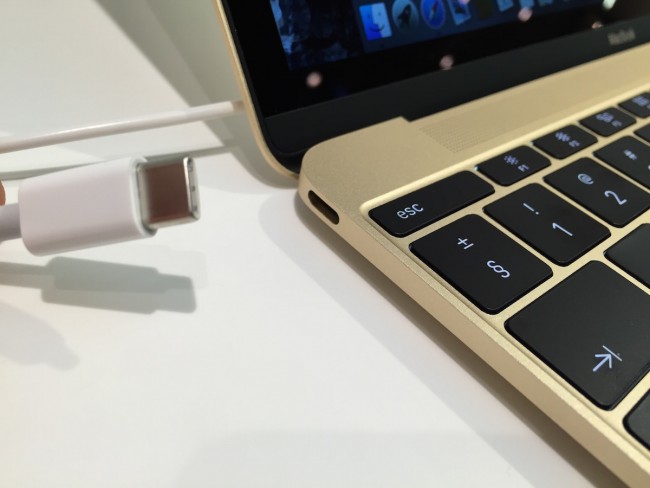 macbook-retina-12-24 class="wp-image-374852" 