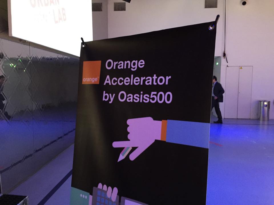 orange 4 class="wp-image-386115" 