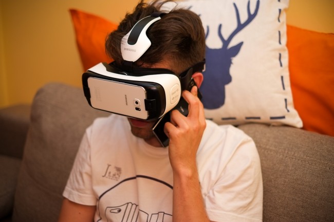 gear-vr (1 of 2)