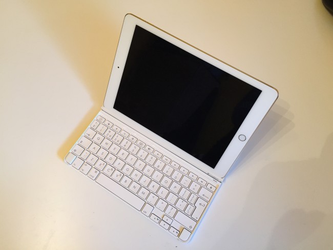 logitech-ultrathin-ipad-air-2-keyboard-4