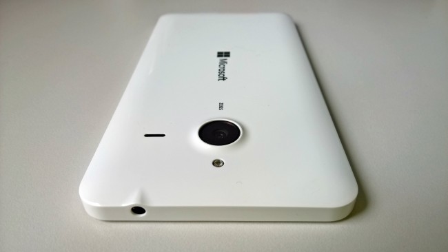 lumia-640-xl-2 class="wp-image-397757" 