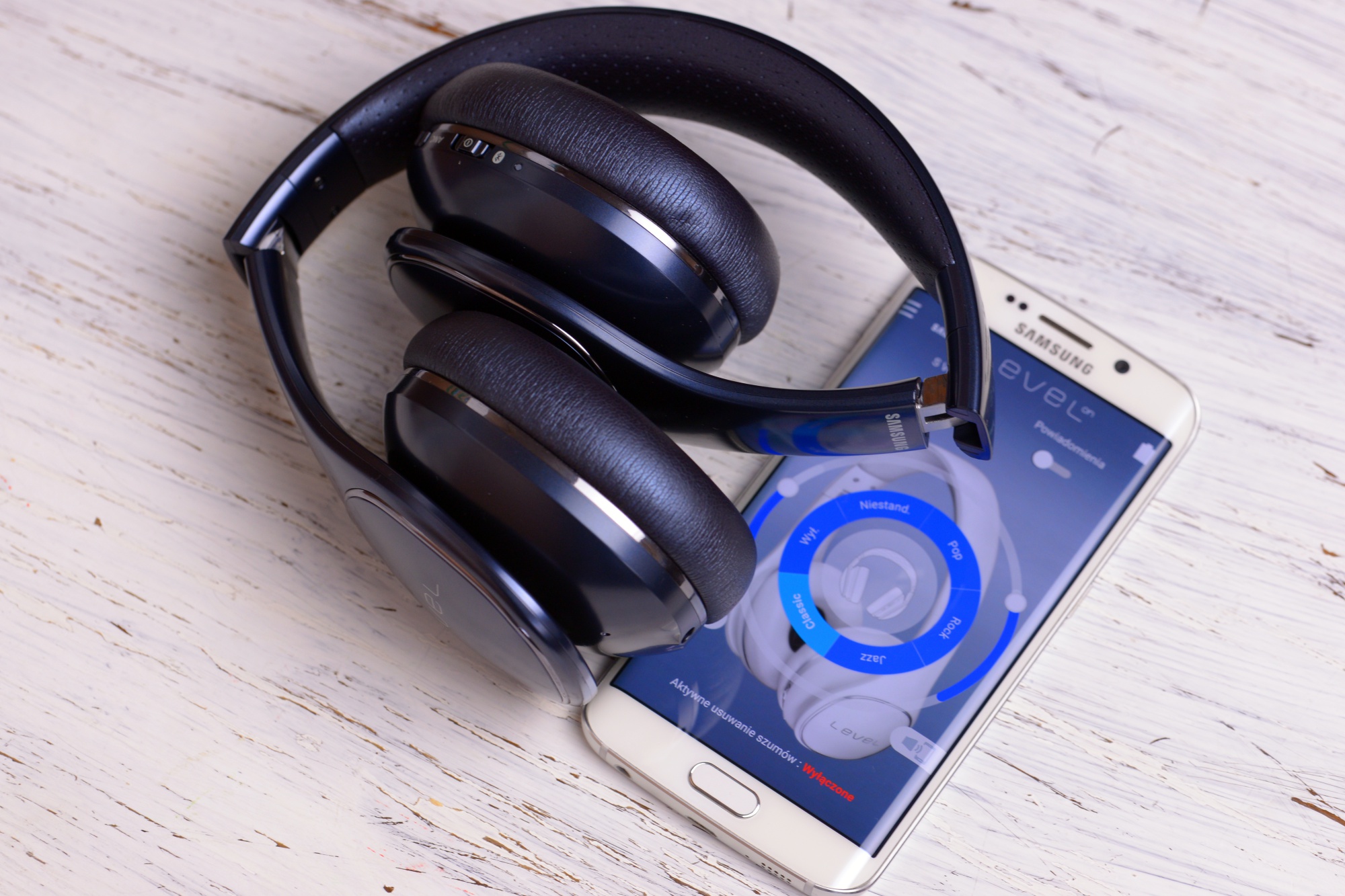 samsung_level_on_wireless_3 