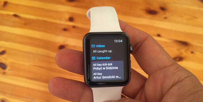 outlook apple watch class="wp-image-405773" 