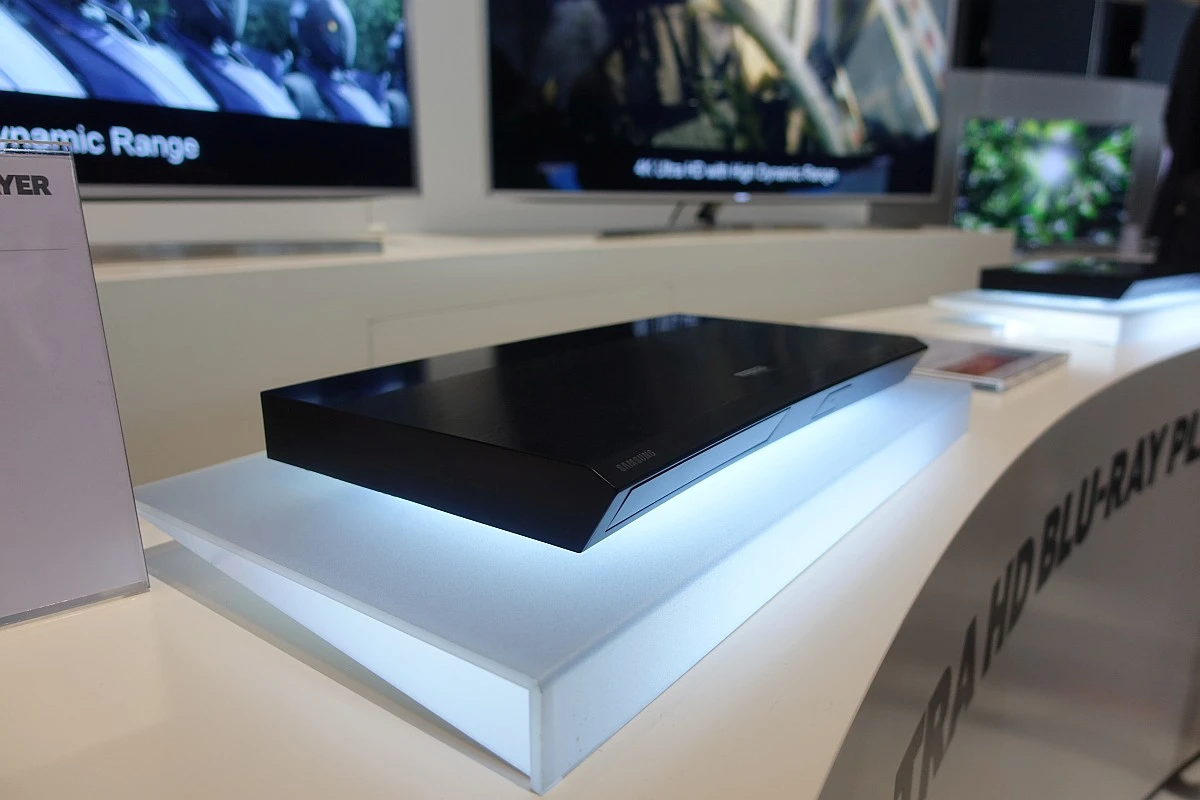 Tak wygląda pierwszy na świecie odtwarzacz płyt Ultra HD Blu-Ray. Od Samsunga