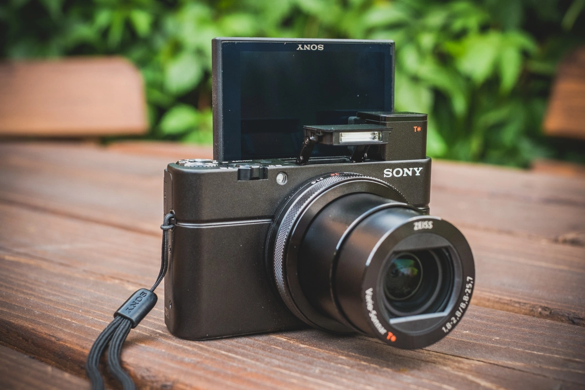 Sony RX100IV-5031 class="wp-image-419485"