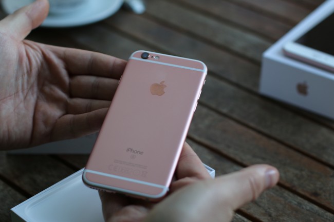 iPhone 6s i 6s Plus, 6 class="wp-image-422386" 