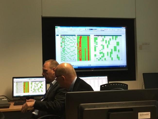 orange-war-room-aukcja-lte-25 class="wp-image-431785" 