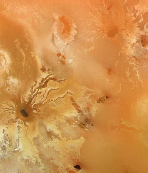 Volcanic_crater_with_radiating_lava_flows_on_Io