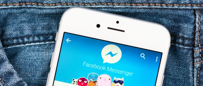 facebook messenger - piłkarska emotka 