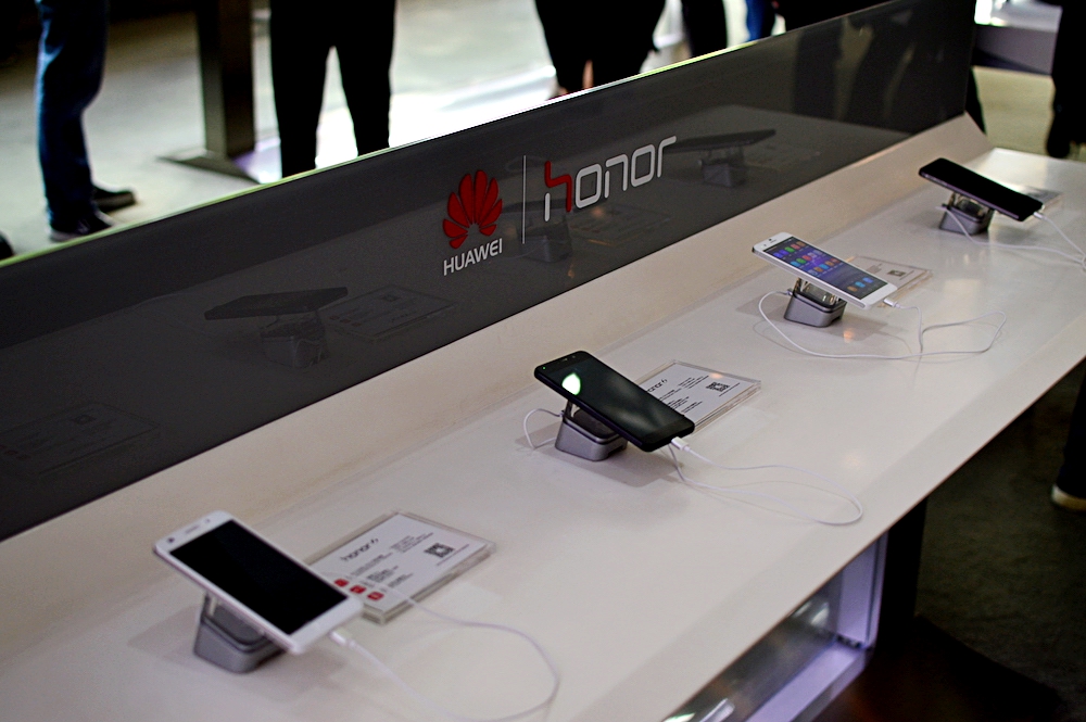 huawei 13 class="wp-image-443398" 
