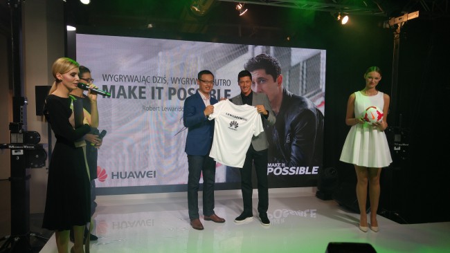 lewandowski huawei 3 class="wp-image-440158" 